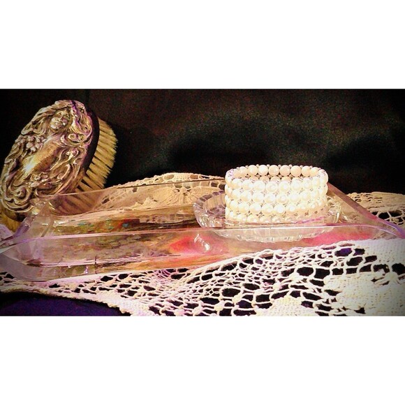 Sterling Four Strand Genuine Pearl 4 Rows Signed AOfG Stretch Bracelet - Picture 4 of 6